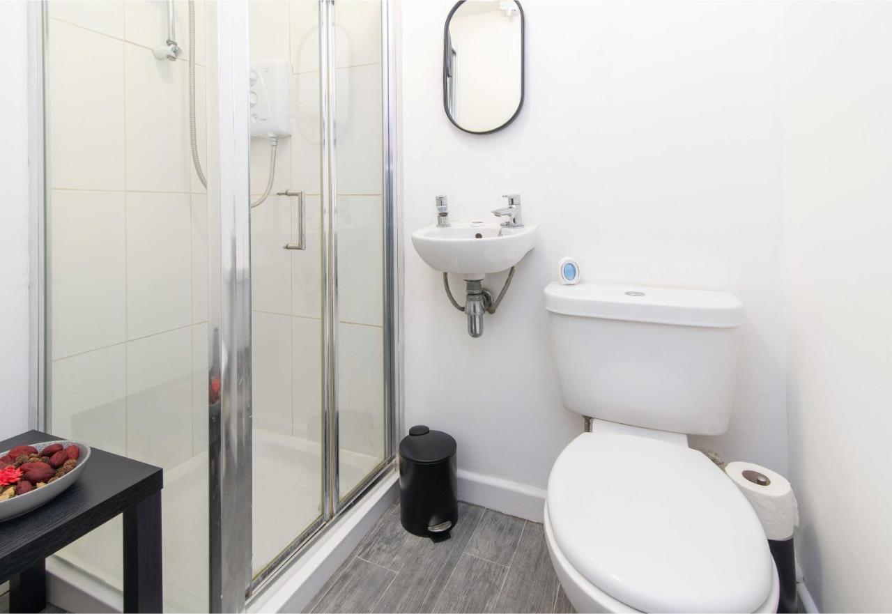 Stylish & Central 2 Bedroom Apartment - Fast Wifi 达宁顿堡 外观 照片